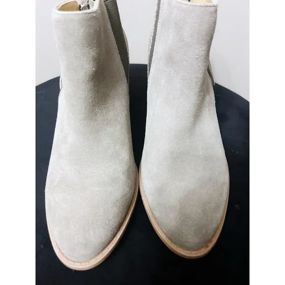 Vionic Anne Ankle Boots in Greige Suede