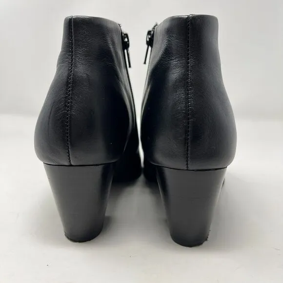 Vionic Georgia Orthotic Black Leather Ankle Boots Women's 9 Studded Classic