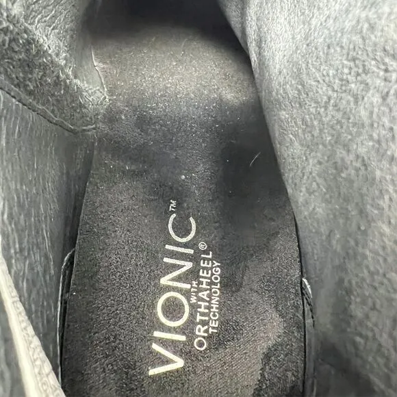 Vionic Georgia Orthotic Black Leather Ankle Boots Women's 9 Studded Classic