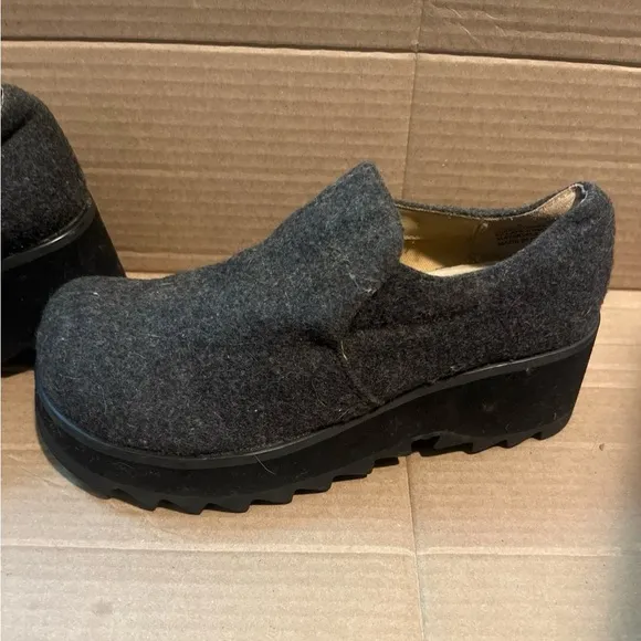 Vtg 90's AMERICAN EAGLE  Platform Mary Jane Shoes 7  Wool Indie Punk y2k