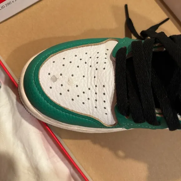 WMNS Air Jordan 1 Retro High ‘Lucky Green’