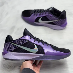 WMNS Sz 15/Mens Sz 13.5 Nike Sabrina 2 Purple Basketball Shoes FQ2174-500 VNDS