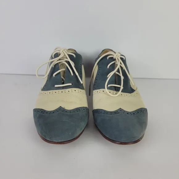 Wolverine 1000 mile Oxford sadle shoes. Blue and cream