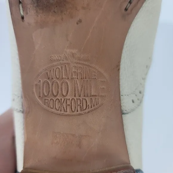 Wolverine 1000 mile Oxford sadle shoes. Blue and cream