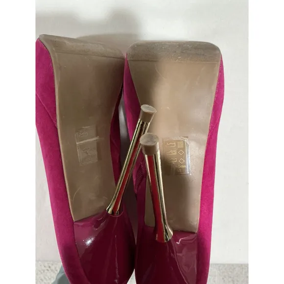 Woman’s Shoe Dazzle Jovanna Pink Suede Size 8 Gold Stiletto Heel Platform
