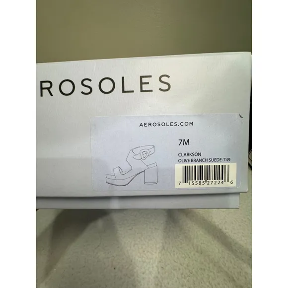 Women's Aerosoles Clarkson Olive Branch Suede Platform Heel Sandals Size 7M NWT