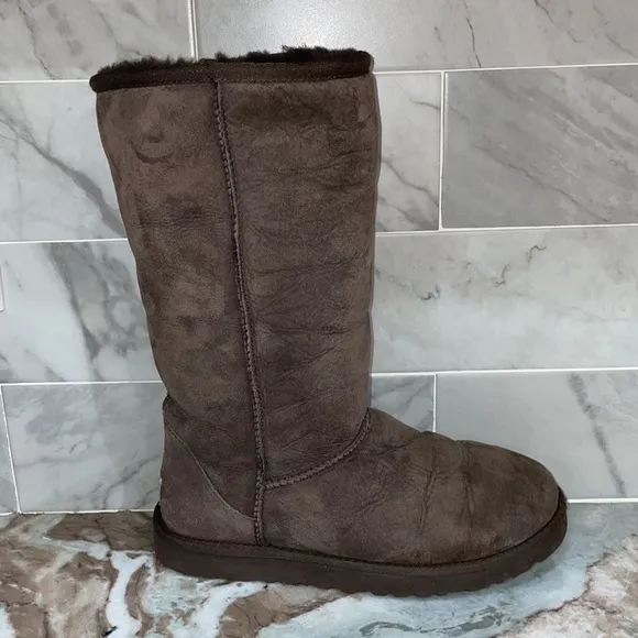 Womens Classic Tall UGG Suede Boots 5815 Dark Chocolate Brown Sheerling Size 7