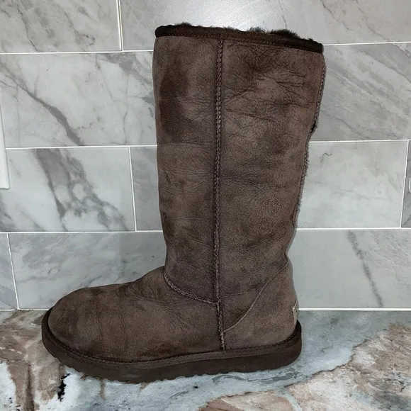 Womens Classic Tall UGG Suede Boots 5815 Dark Chocolate Brown Sheerling Size 7