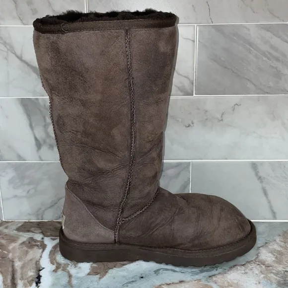Womens Classic Tall UGG Suede Boots 5815 Dark Chocolate Brown Sheerling Size 7