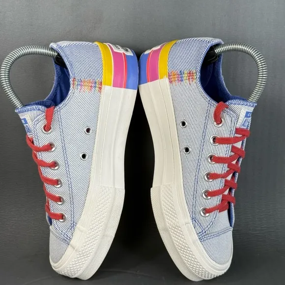 Women's Converse Chuck Taylor All Star Lift platform sneaker shoes size 8