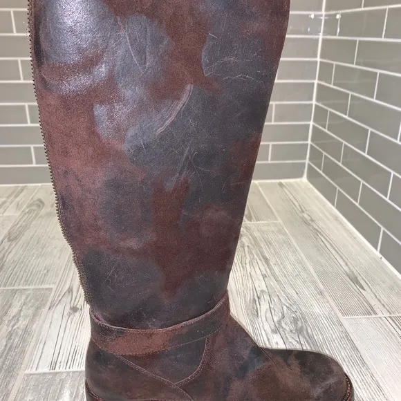 Women’s Donald J Pliner Vintage suede boots