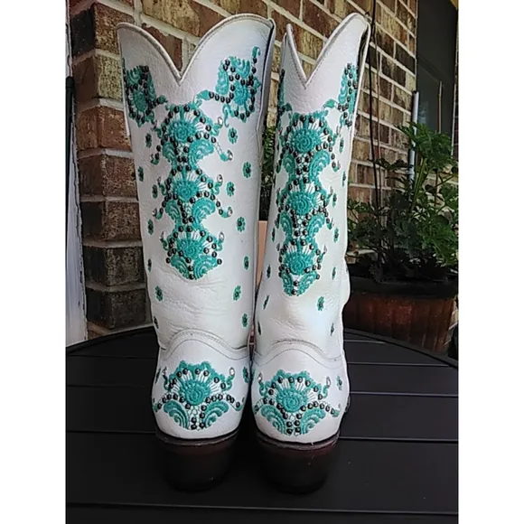 Women's Ferrini Western Boots Size 9.5 White with Teal Embroidery Embellished