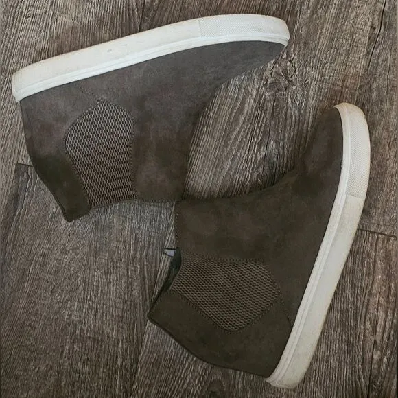 Womens grey Madden Girl Slip-On Shoes