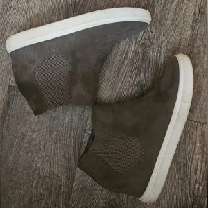 Womens grey Madden Girl Slip-On Shoes