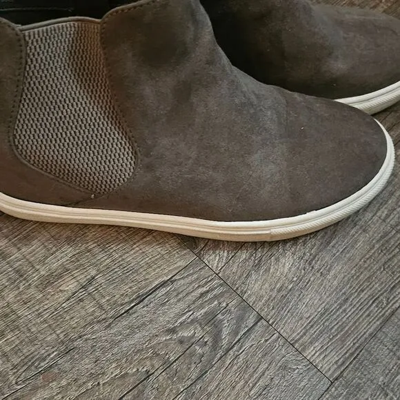 Womens grey Madden Girl Slip-On Shoes