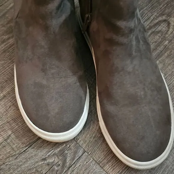 Womens grey Madden Girl Slip-On Shoes