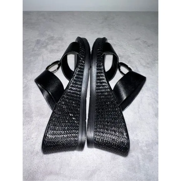 Women’s Italian Shoemaker Black Wedge Sandals 8