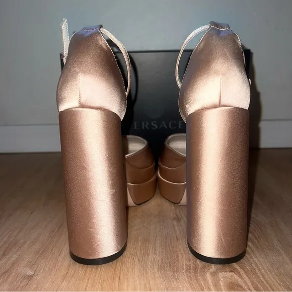Women's Nude Double PlatformShoes Size 36.5