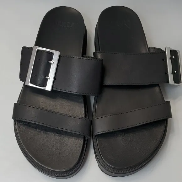 Women's Sorel Roaming Buckle  Black Leather Sandals