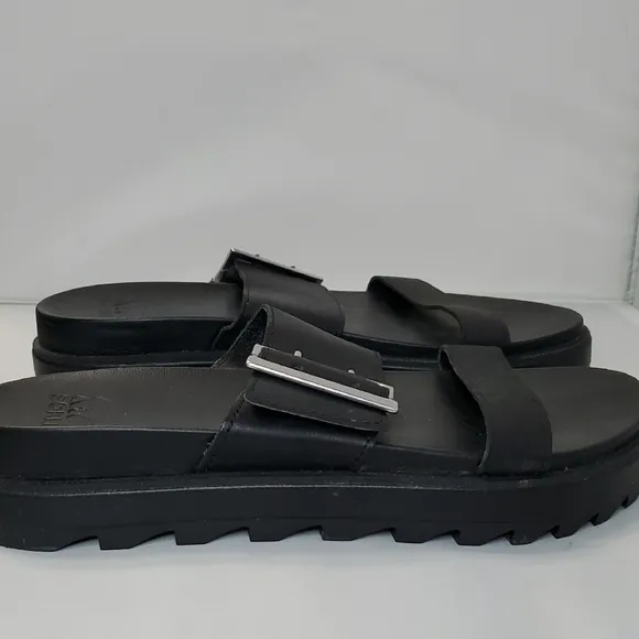 Women's Sorel Roaming Buckle  Black Leather Sandals