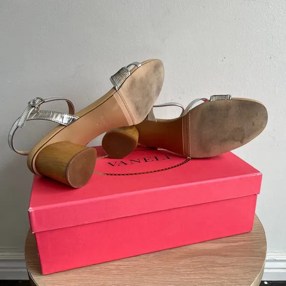 Women's Vaneli Sandals Size 9N Silver &amp; Camel
