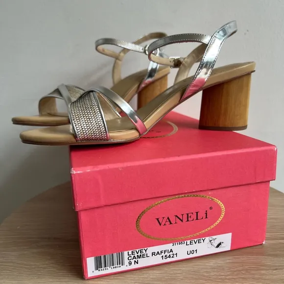 Women's Vaneli Sandals Size 9N Silver &amp; Camel
