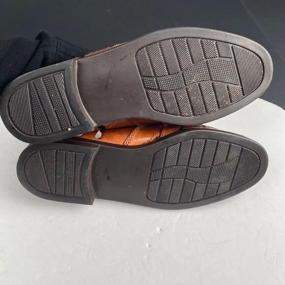 Woodbridge woven leather women's Brown sandals Size 9