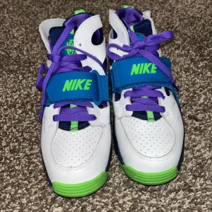 Youth 6 Nike high tops