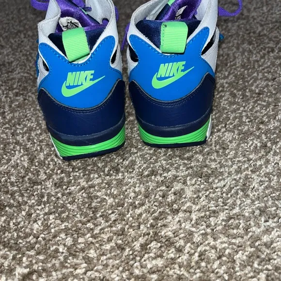 Youth 6 Nike high tops