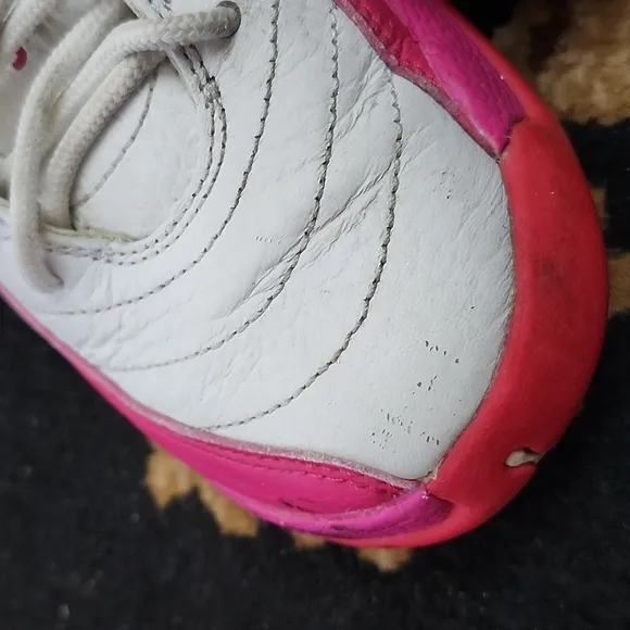 🏀Youth Air Nike Jordan 12 Retro Dynamic GG Sneakers; White/Bright Pink; 5.5 Y