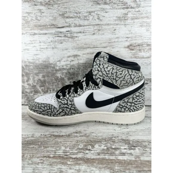 Youth Nike Air Jordan 1 High OG White Cement Sneakers Sz 4.5Y Athletic