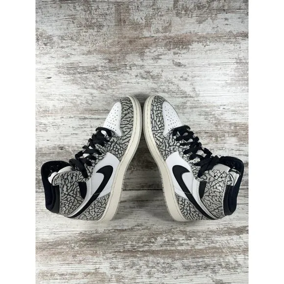 Youth Nike Air Jordan 1 High OG White Cement Sneakers Sz 4.5Y Athletic